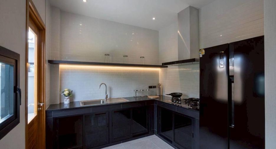 Villa zur Miete mit 4 Zimmer in Bang Lamung, Chonburi