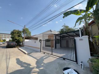 For sale 3 bedrooms house in Lam Luk Ka, Pathum Thani