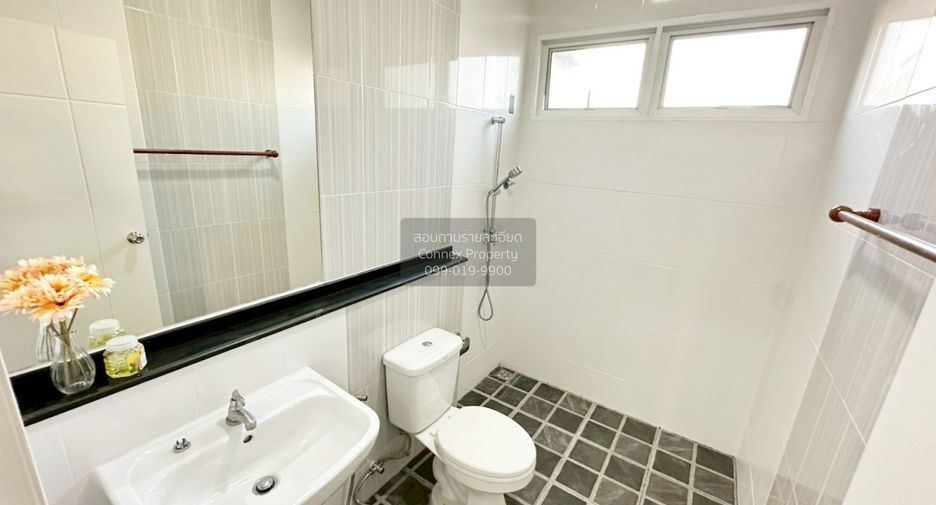 For sale 3 bedrooms townhouse in Min Buri, Bangkok