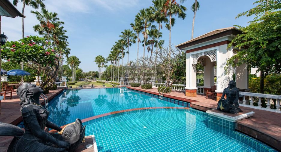 For sale 4 bedrooms house in Prawet, Bangkok