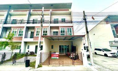 For sale 4 bedrooms townhouse in Sai Noi, Nonthaburi