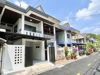 For sale 3 bedrooms townhouse in Bang Khen, Bangkok