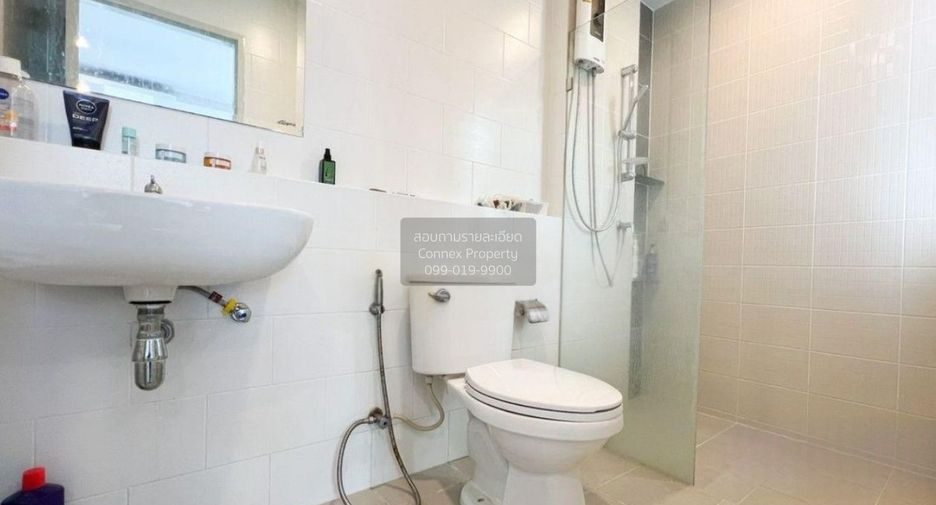 For sale 4 bedrooms house in Bang Khae, Bangkok