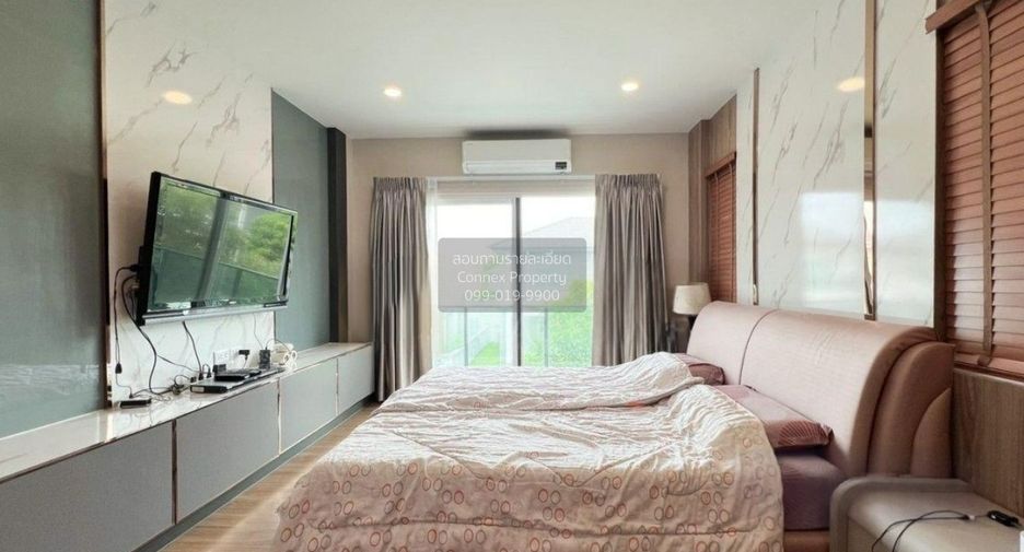 For sale 4 bedrooms house in Bang Khae, Bangkok