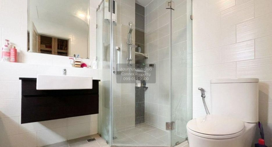 For sale 4 bedrooms house in Bang Khae, Bangkok