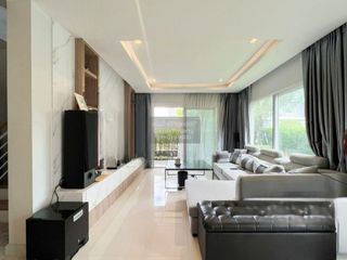For sale 4 bedrooms house in Bang Khae, Bangkok