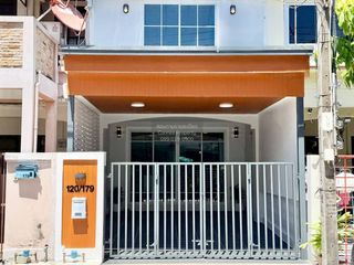出售 3 卧室 联排别墅 在 Mueang Nonthaburi, Nonthaburi