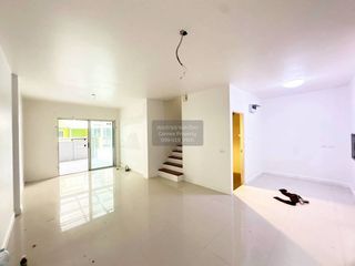 For sale 3 bedrooms townhouse in Khlong Sam Wa, Bangkok