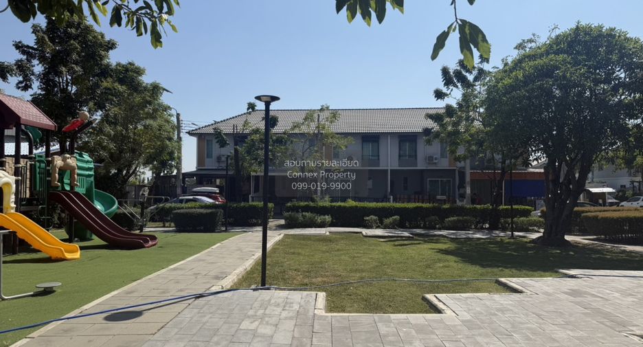 For sale 3 bedrooms townhouse in Bang Phli, Samut Prakan