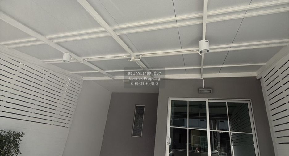 For sale 3 bedrooms townhouse in Bang Phli, Samut Prakan