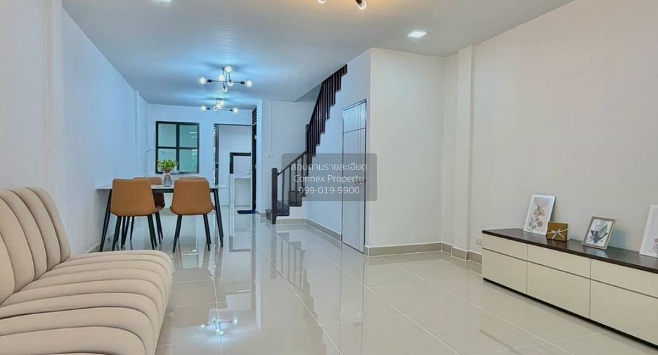 For sale 2 bedrooms townhouse in Sai Noi, Nonthaburi
