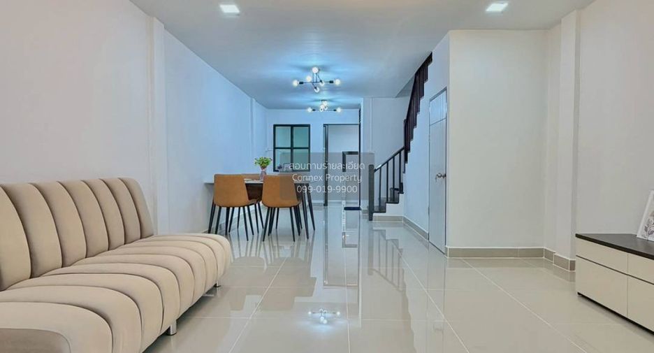 For sale 2 bedrooms townhouse in Sai Noi, Nonthaburi
