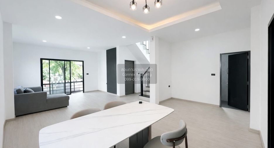 For sale 3 bedrooms house in Khlong Sam Wa, Bangkok