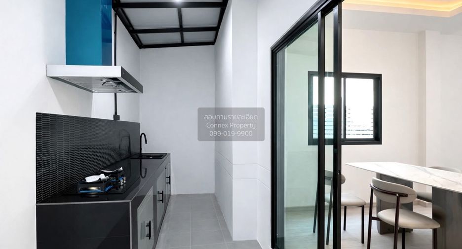 For sale 3 bedrooms house in Khlong Sam Wa, Bangkok