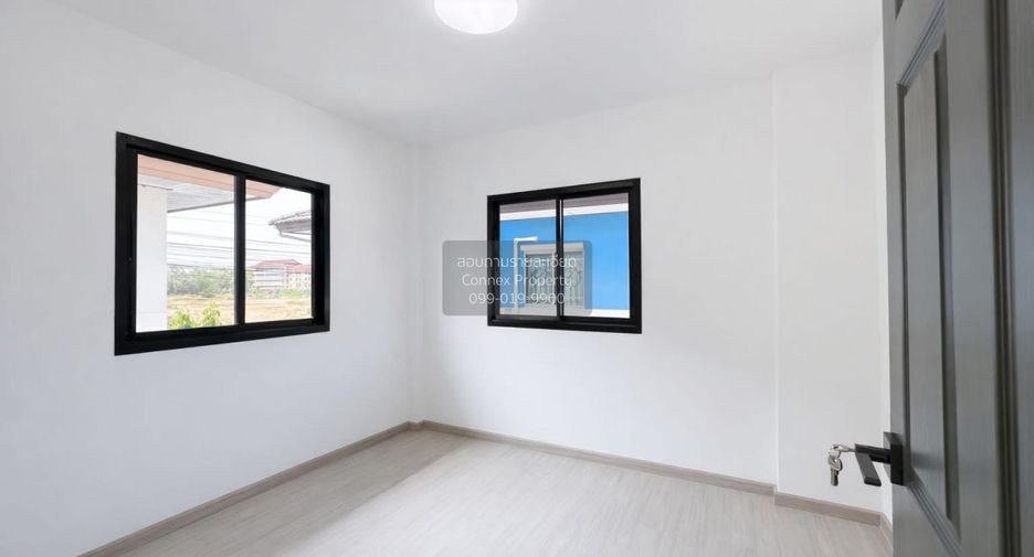 For sale 3 bedrooms house in Khlong Sam Wa, Bangkok