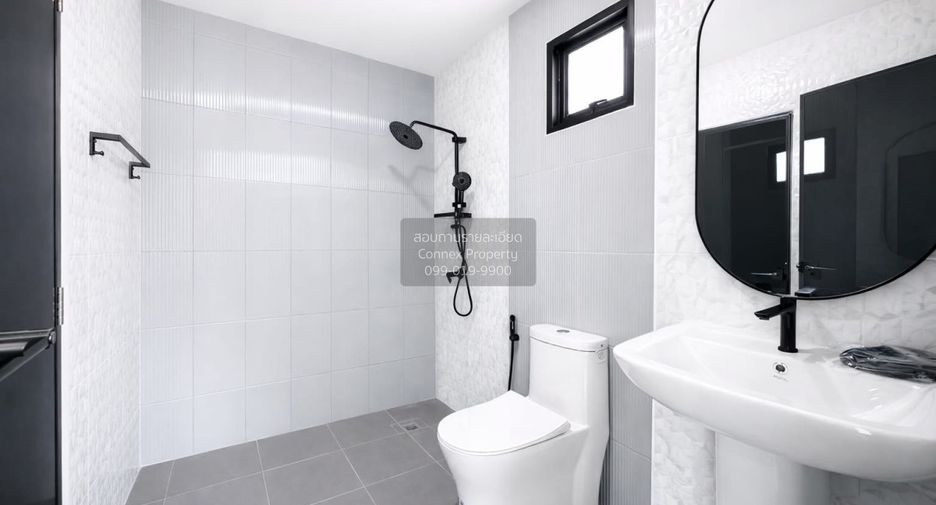 For sale 3 bedrooms house in Khlong Sam Wa, Bangkok