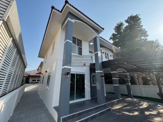 出售 5 卧室 独立屋 在 Mueang Samut Sakhon, Samut Sakhon