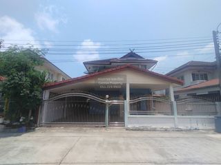 For sale 4 bedrooms house in Mueang Samut Prakan, Samut Prakan