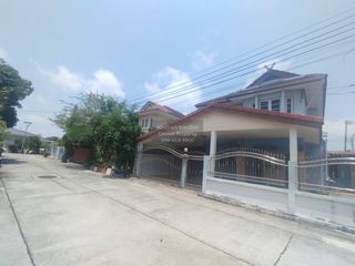 For sale 4 bedrooms house in Mueang Samut Prakan, Samut Prakan