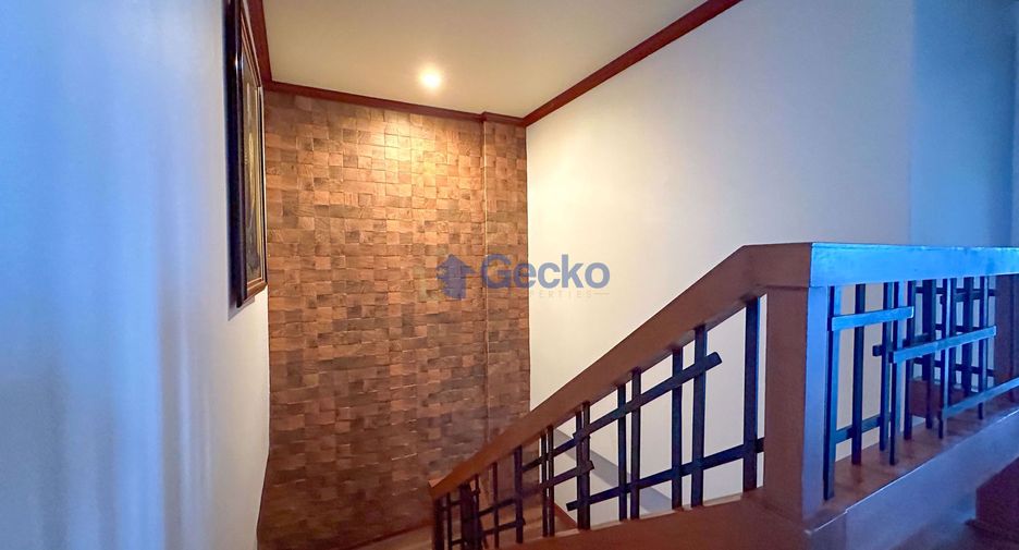For sale 3 bedrooms condo in Bang Lamung, Chonburi