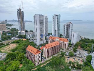 For sale 3 ベッドルーム condo in Bang Lamung, Chonburi