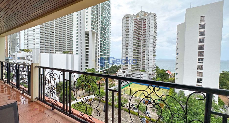 For sale 3 bedrooms condo in Bang Lamung, Chonburi