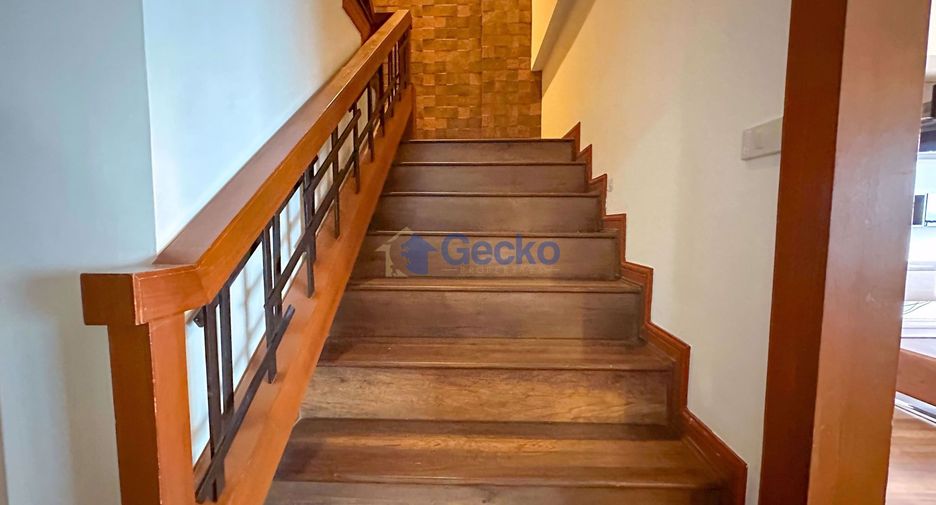 For sale 3 bedrooms condo in Bang Lamung, Chonburi