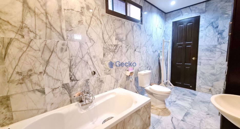 For sale 3 bedrooms house in Bang Lamung, Chonburi