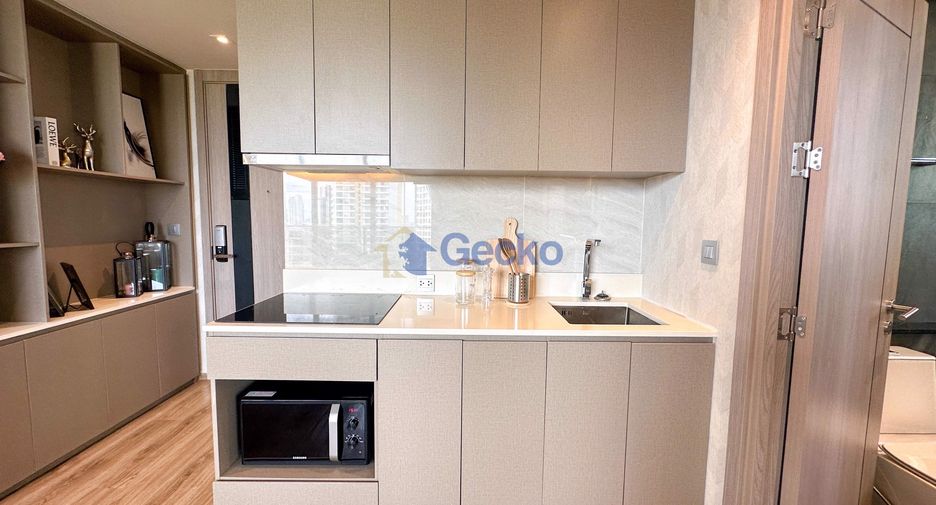 For rent 2 bedrooms condo in Bang Lamung, Chonburi
