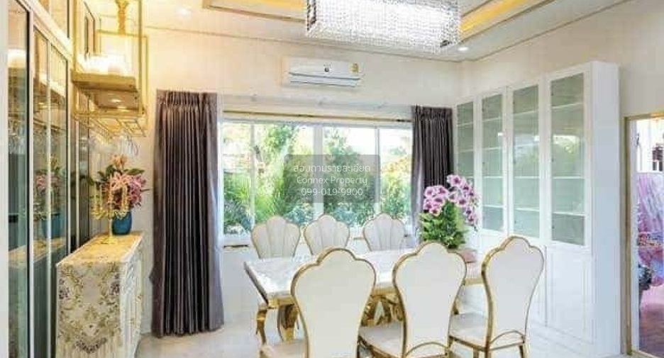 Casa en alquiler de 4 habitaciones en Bang Bon, Bangkok