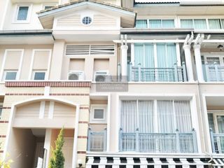 ให้เช่า 4 ห้องนอน ทาวน์เฮ้าส์ ใน ลาดพร้าว, กรุงเทพฯ