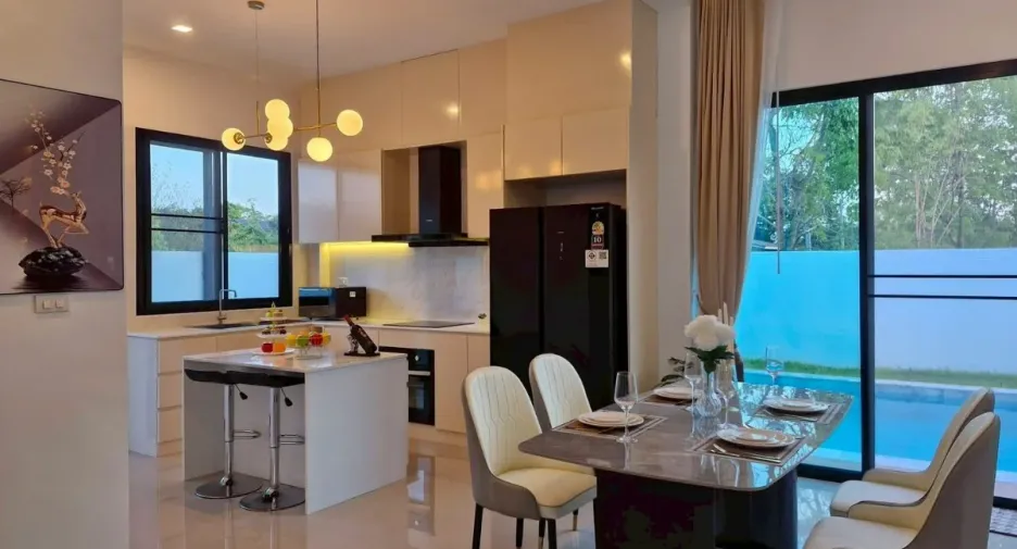 Casa en venta de 4 habitaciones en Bang Lamung, Chonburi