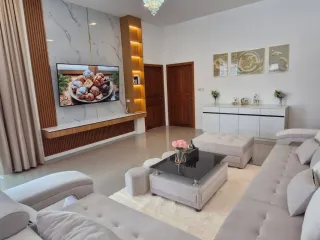 Haus zum Kauf mit 4 Zimmer in Bang Lamung, Chonburi
