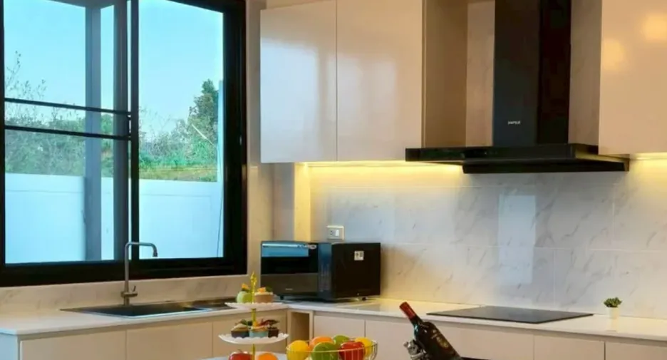 Casa en venta de 4 habitaciones en Bang Lamung, Chonburi
