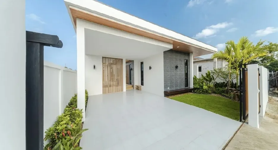 For sale 4 bedrooms house in Bang Lamung, Chonburi