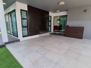 For rent 3 bedrooms house in Prawet, Bangkok