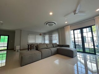出租 4 卧室 独立屋 在 Bang Phli, Samut Prakan