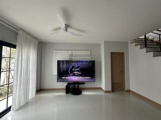 出租 4 卧室 独立屋 在 Bang Phli, Samut Prakan