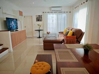 For rent 3 bedrooms townhouse in Phasi Charoen, Bangkok