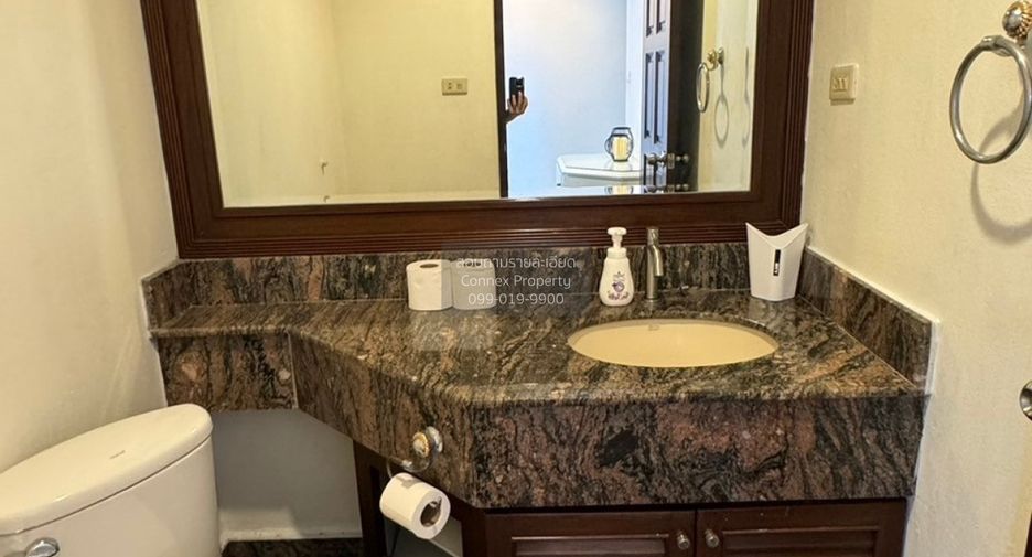 Wohnung zur Miete mit 3 Zimmer in Watthana, Bangkok