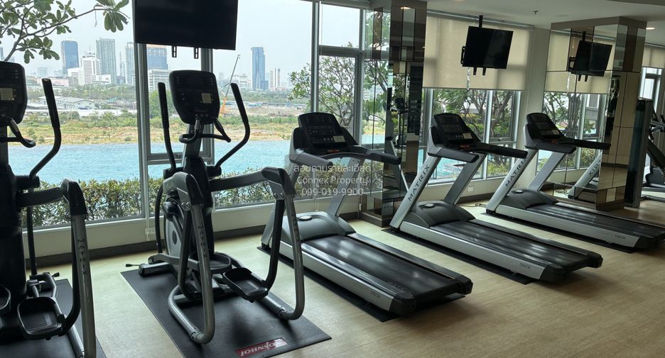 For rent 2 bedrooms condo in Huai Khwang, Bangkok