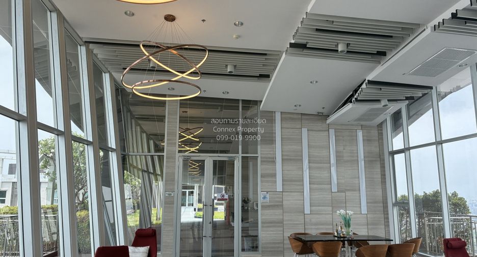 For rent 2 bedrooms condo in Huai Khwang, Bangkok