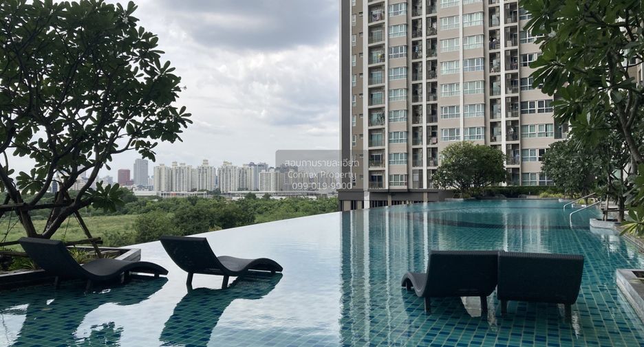 For rent 2 bedrooms condo in Huai Khwang, Bangkok