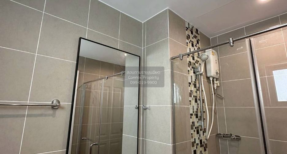 For rent 2 bedrooms condo in Huai Khwang, Bangkok
