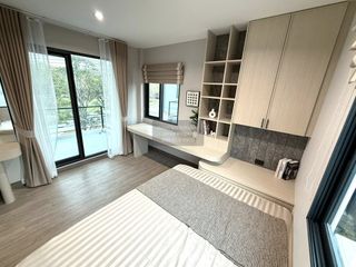 出租 4 卧室 独立屋 在 Bang Phli, Samut Prakan
