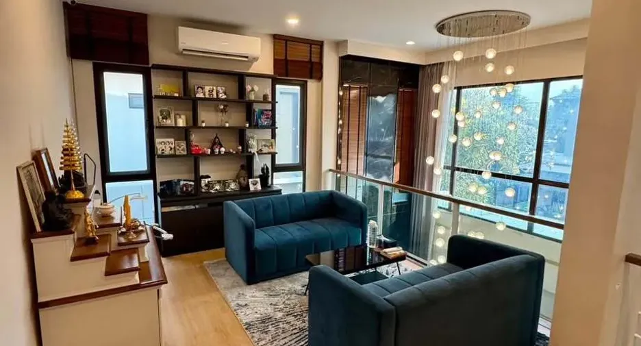 For sale 4 bedrooms house in Prawet, Bangkok