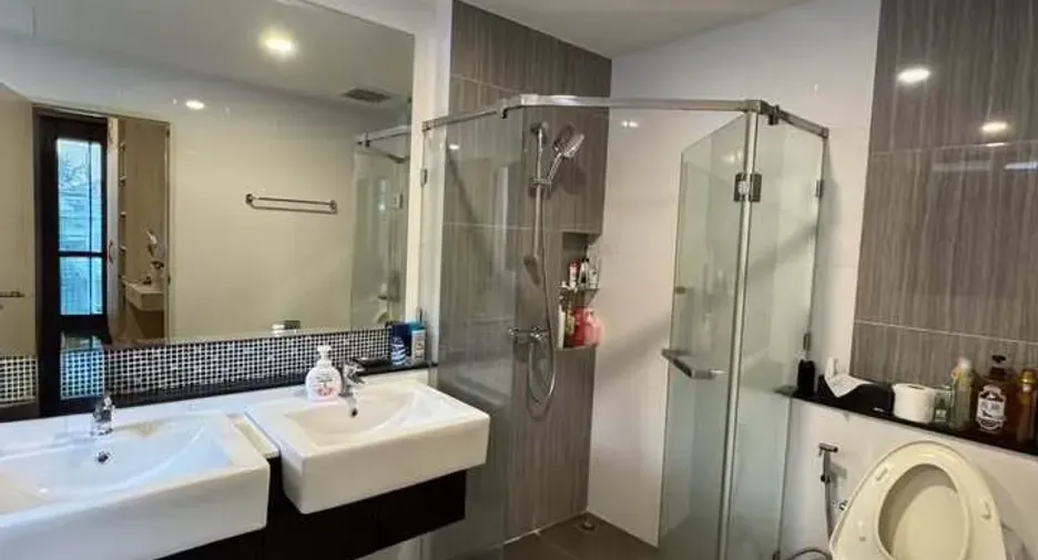 For sale 4 bedrooms house in Prawet, Bangkok