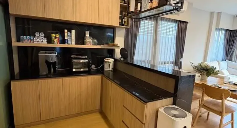 For sale 4 bedrooms house in Prawet, Bangkok