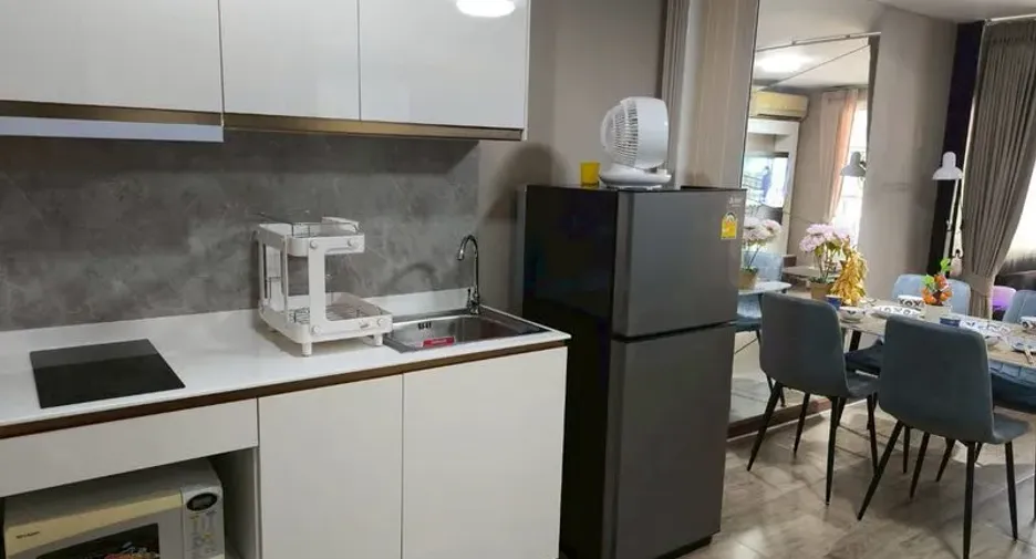 À vendre 1 chambre condo à Huai Khwang, Bangkok
