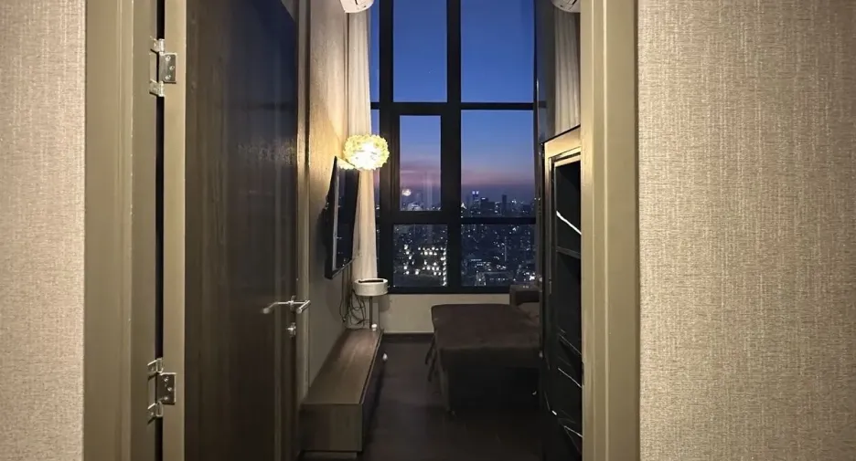 For rent 2 ベッドルーム condo in Watthana, Bangkok